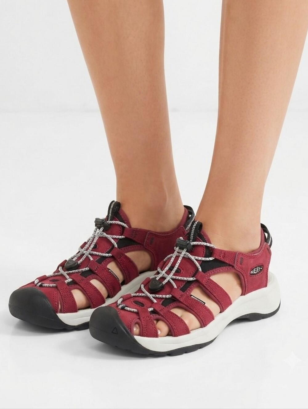KEEN Astoria West Sandals Woman's Size 8.5 Burgundy
